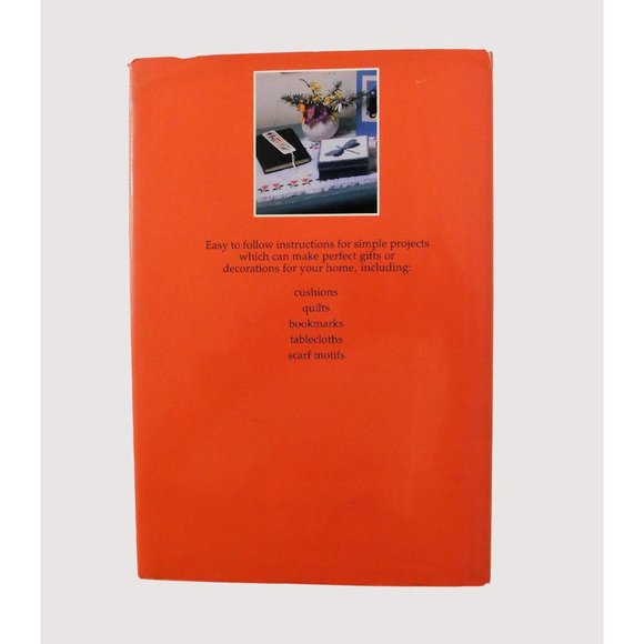 Easy to Cross Stitch by Gail Lawther 1991 Colorful Illustrations Hardback Jacket - Picture 2 of 9